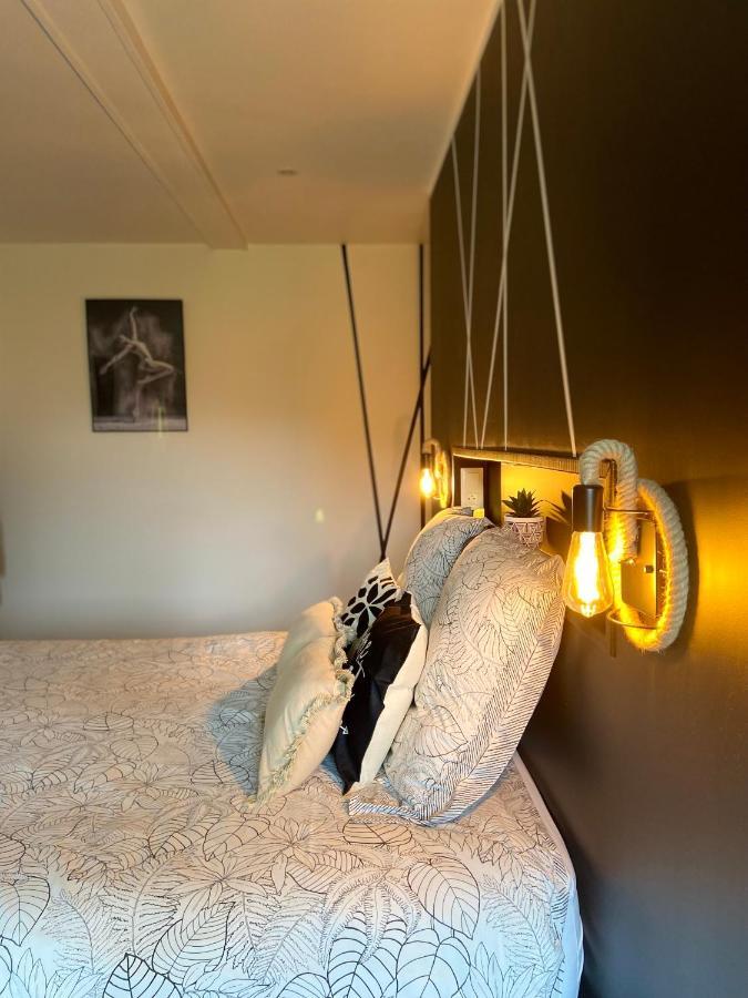 Au Fil De L'O Bed & Breakfast Bisseuil Luaran gambar